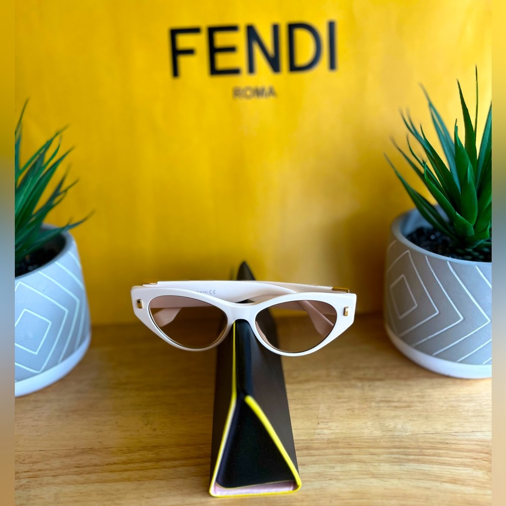 Fendi Cat-Eye Sunglasses in Pale Pink- EUC